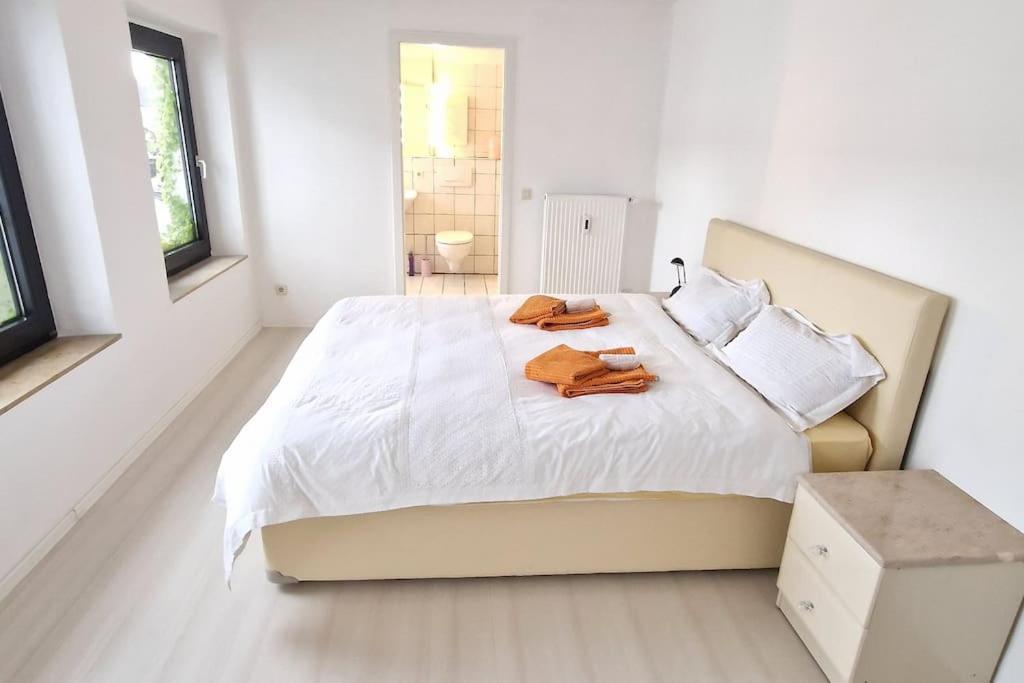 Luna City-Apartment 80Qm 2 Zimmer 2 Baeder 20Km Messe Airport Крефельд Экстерьер фото