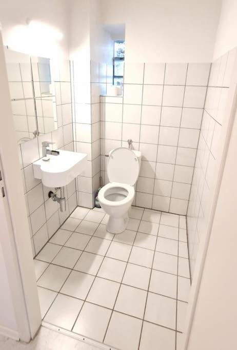 Luna City-Apartment 80Qm 2 Zimmer 2 Baeder 20Km Messe Airport Крефельд Экстерьер фото