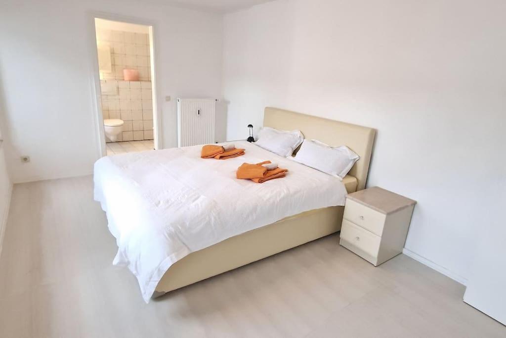 Luna City-Apartment 80Qm 2 Zimmer 2 Baeder 20Km Messe Airport Крефельд Экстерьер фото